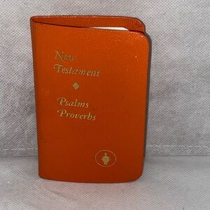 Orange New Testament Psalms & Proverbs